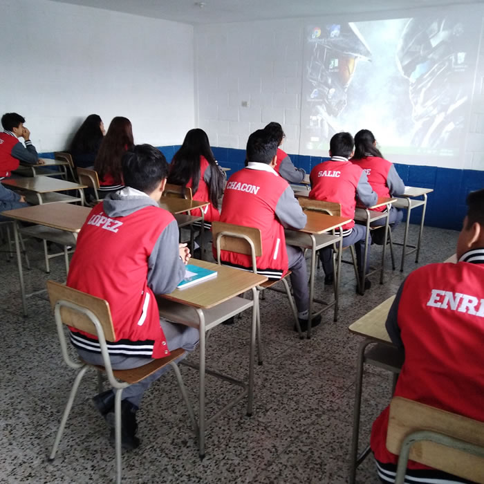 Ciclo básico en San José Pinula